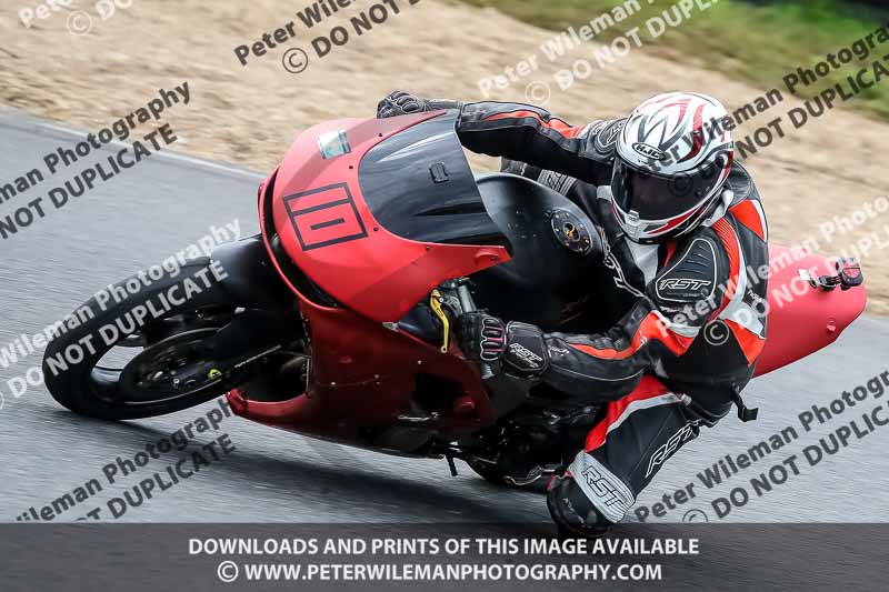 enduro digital images;event digital images;eventdigitalimages;lydden hill;lydden no limits trackday;lydden photographs;lydden trackday photographs;no limits trackdays;peter wileman photography;racing digital images;trackday digital images;trackday photos